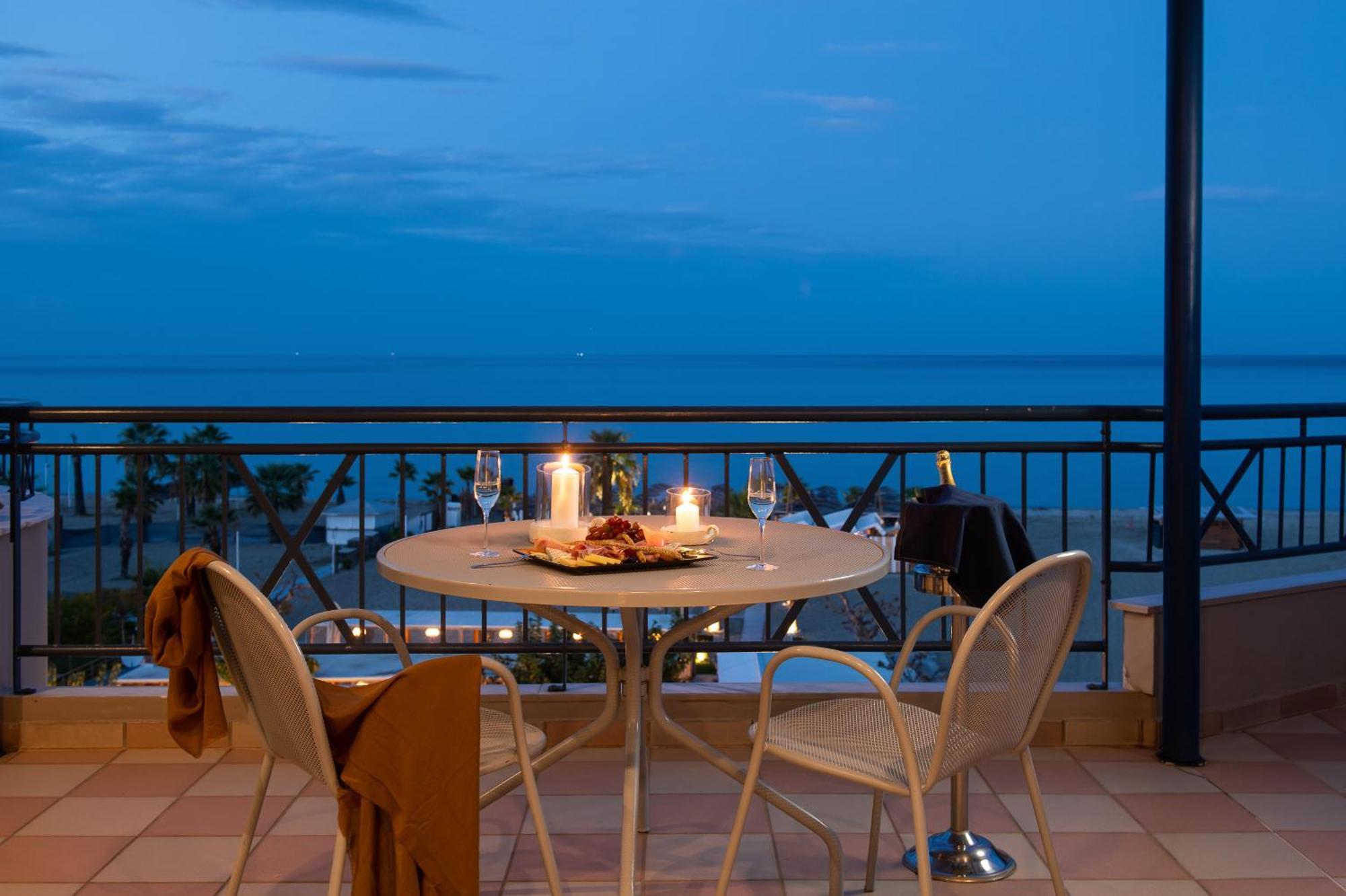 Olympic Star Beach Hotel Neoi Poroi Exterior photo